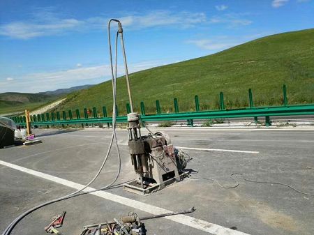 公坡镇公路地基基础注浆加固